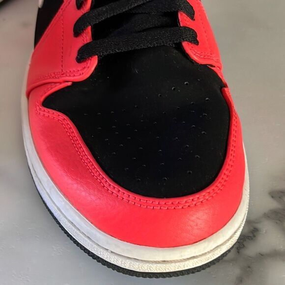 Nike Air Jordan 1 Retro Mid 'Infrared 23' Mens Sneakers Size 12 (Authentic) - Picture 9 of 13